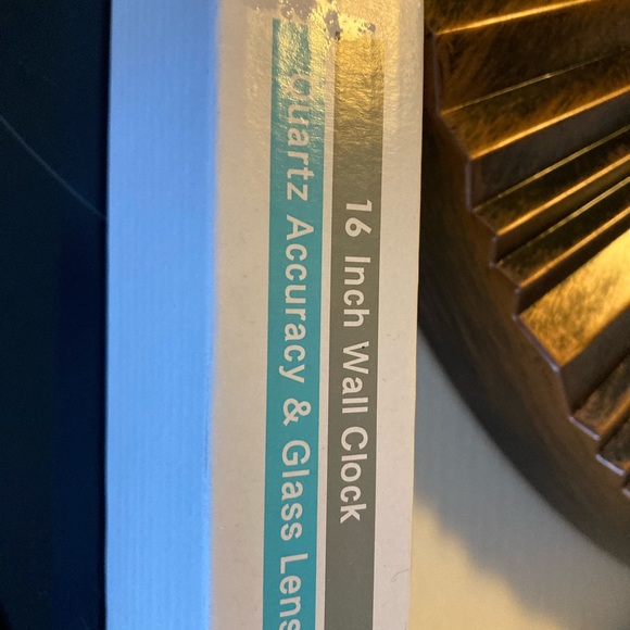 NIB Elegant Cooper Colored Framed Design London Clock - Picture 5 of 5